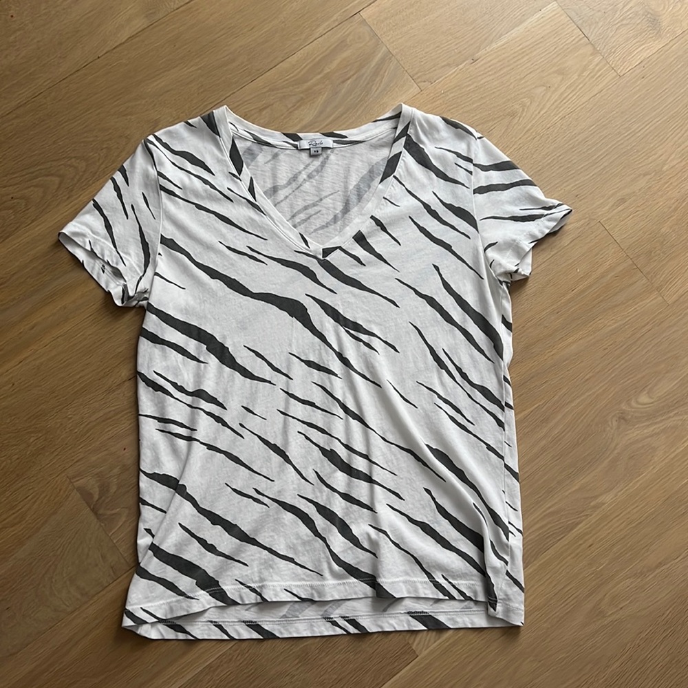 Rails v-neck t-shirt zebra print